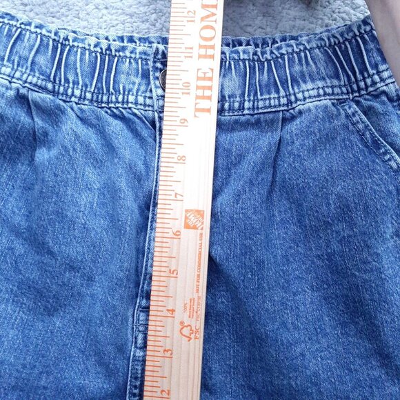 American Eagle High Waisted Mom Shorts Blue Denim Elastic Waist  Pockets Sz 2 - Picture 4 of 10